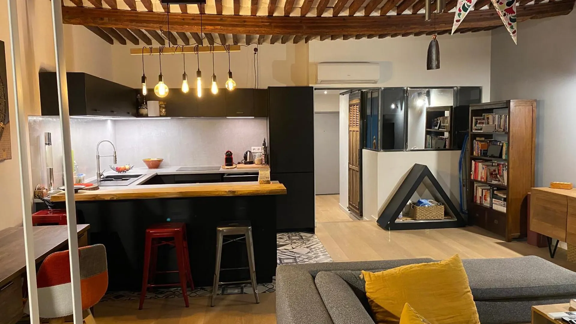 Apartment Les Precheurs Hideaway, Chic Retreat In Aix Historic Heart