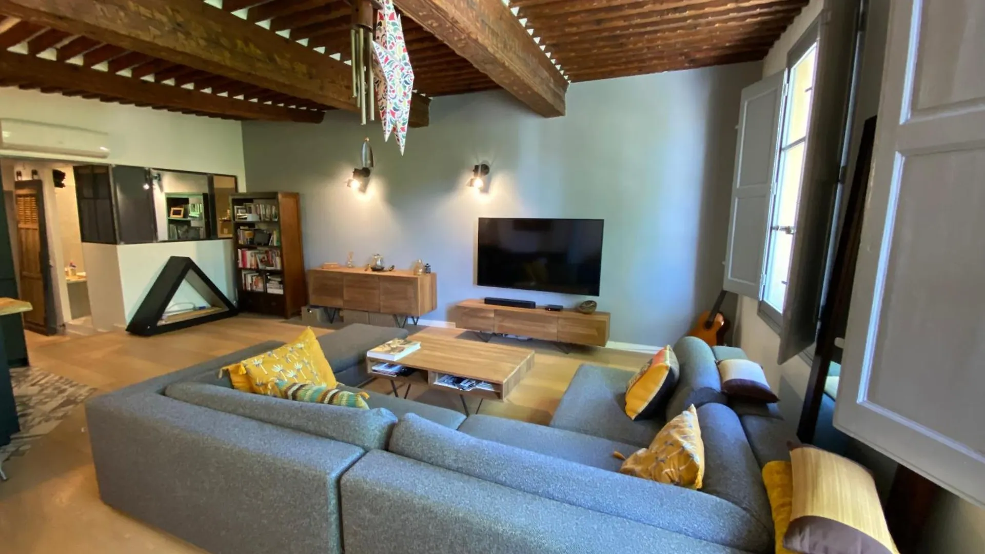 Apartment Les Precheurs Hideaway, Chic Retreat In Aix Historic Heart